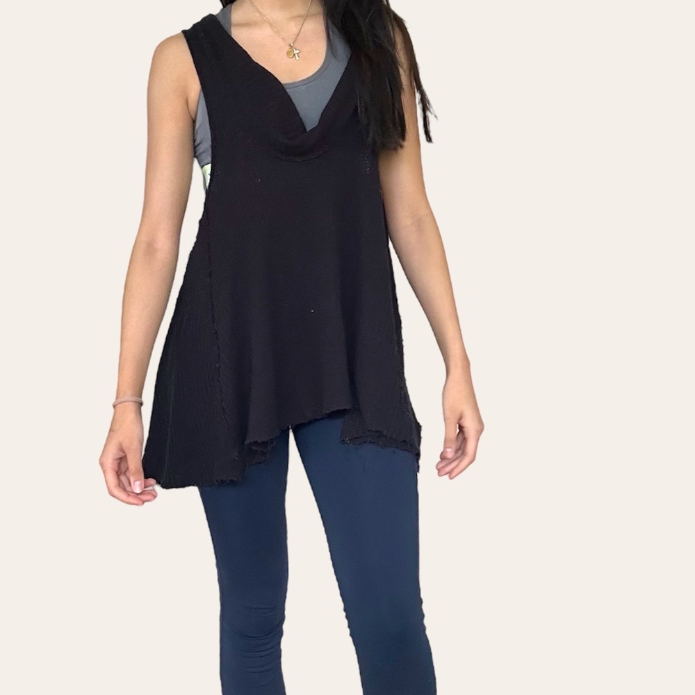 We the Free People Black Tank Top Size Medium Rn 66170 CA 32054